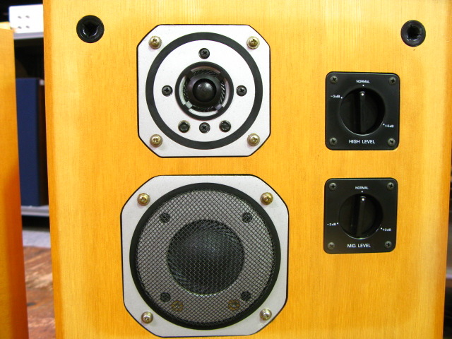 NS-670 YAMAHA - HiFi-Do McIntosh/JBL/audio-technica/Jeff Rowland