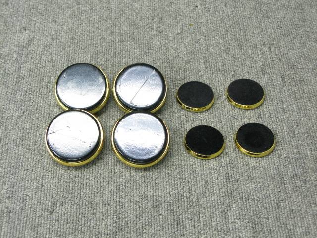 希少 Harmonix TU-210 ZX スパイクインシュレーター 高額買取実施中!!】Harmonix インシュレーター TU-210ZX 4個セット 木箱付