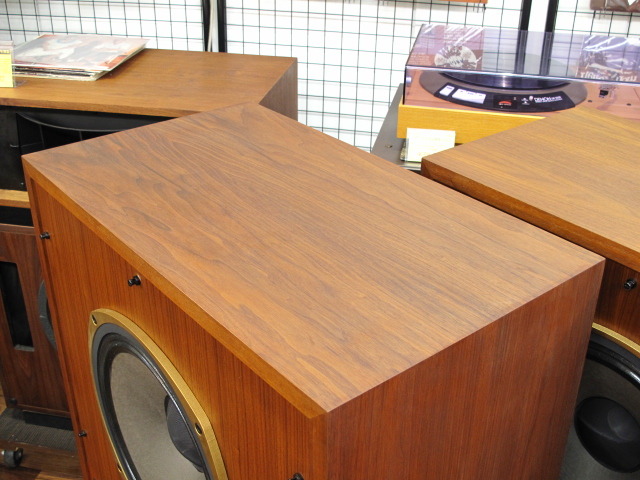 TANNOY Super Red Monitor スピーカー1 TANNOY Super Red Monitorの仕様 タンノイ