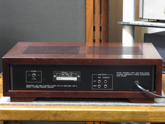 Accuphase FMステレオチューナー T-107 Tuner ACCUPHASE T-107 used - Darthy