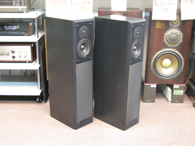 レアPanasonic フロアスタンディングスピーカー SB-AV502　1/2 レアPanasonic フロアスタンディングスピーカー SB-AV502 1/2