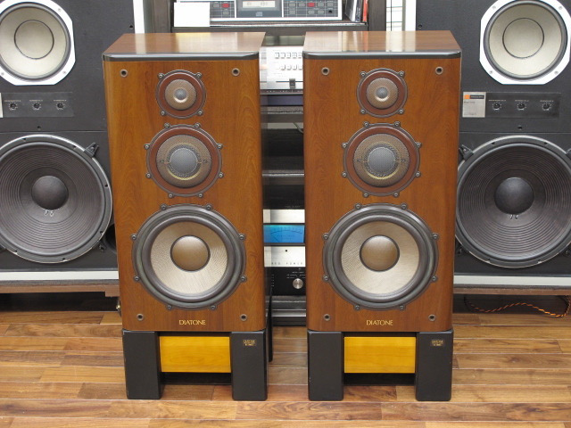 DS-1000ZX スピーカー スタンド付属