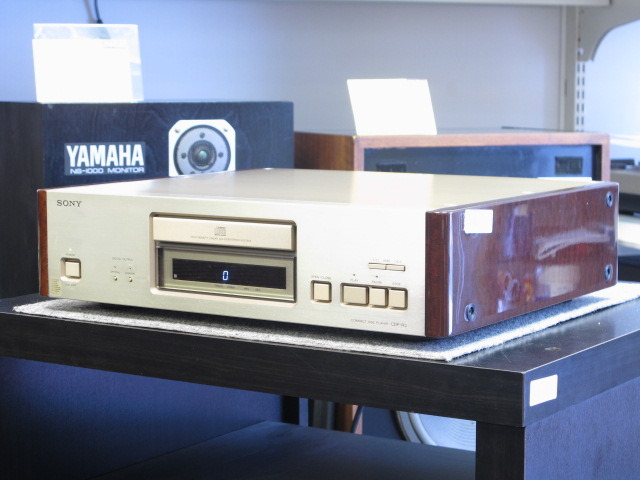 ◆◇SONY CDプレーヤー CDP-R3◇◆