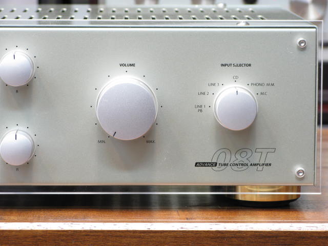 ■アドバンスADVANCE 魅惑の管球プリアンプ　08T-EQ◆完動作高音質ＵＰ アドバンス管球式プリアンプ 08T-EQ ADVANCE 08T-EQ 08T-EQ◇完動作高