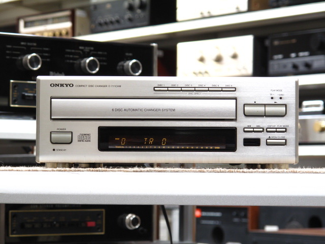【中古美品】ONKYO C-711CHM 6連装CDプレーヤーリモコン付 日本製 C-711CHM ONKYO - HiFi-Do McIntosh/JBL/audio-technica/Jeff Rowland