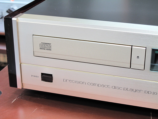 ジャンク品‼️Accuphase DD-70V. w/RC-7 ジャンク品‼️Accuphase DD-70V. w/RC-7