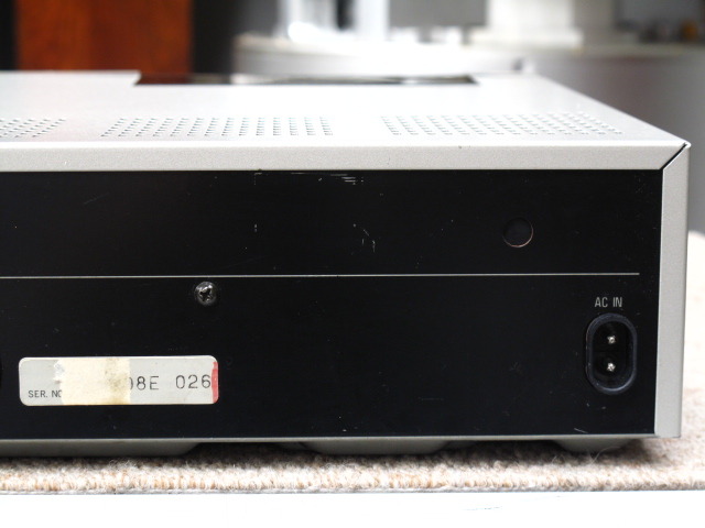 Technics CDプレーヤー SL-P7 Technics SL-P7 Small Compact Disc Player (AS IS - Needs CD Drive