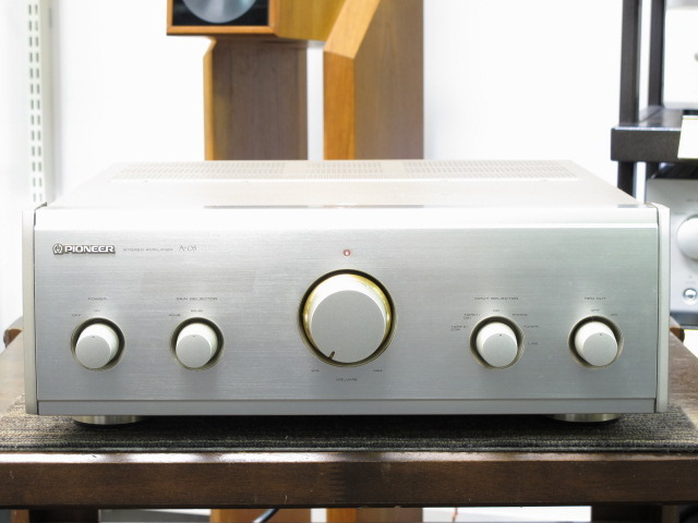 パイオニア　A-05　ステレオ　プリメインアンプ Pioneer A-05の仕様 パイオニア