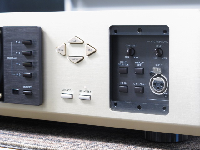 DG-28 Accuphase - HiFi-Do McIntosh/JBL/audio-technica/Jeff Rowland  