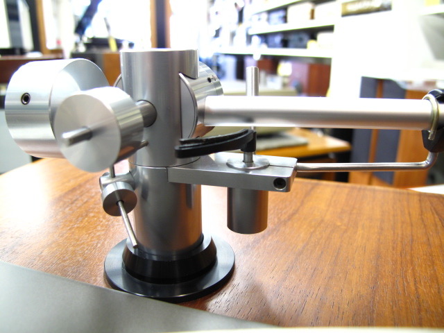 千歳市/恵庭市 ガラード GARRARD 401 ターンテーブル レコードプレーヤー Fidelity-Research FR-54/グレース トーンアーム ダストカバー付 401+FR-64+DA-307 GARRARD/fidelity-research/DENON - 中古オーディオ