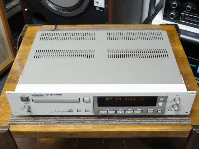 配信機器・PA機器・レコーディング機器 TASCAM CD-RW5000 CD-RW5000 TASCAM - 中古オーディオ 高価買取・販売 ハイファイ堂