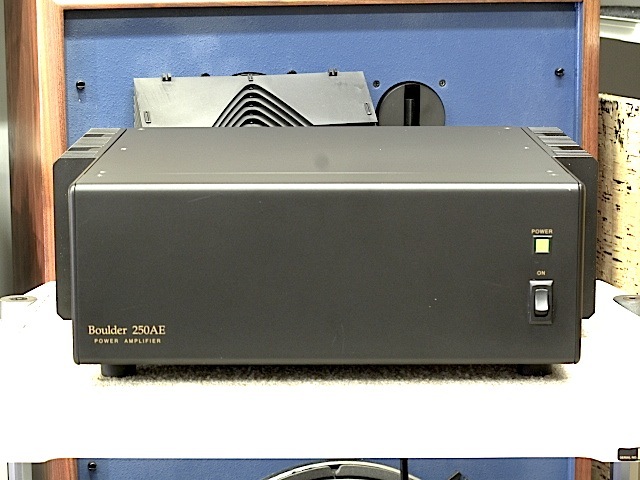 250AE BOULDER - HiFi-Do McIntosh/JBL/audio-technica/Jeff