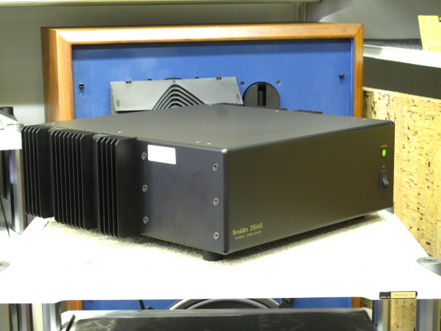 250AE BOULDER - HiFi-Do McIntosh/JBL/audio-technica/Jeff