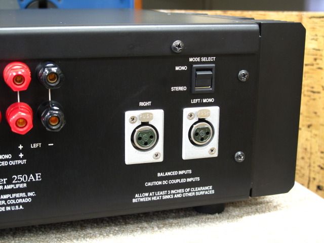 250AE BOULDER - HiFi-Do McIntosh/JBL/audio-technica/Jeff