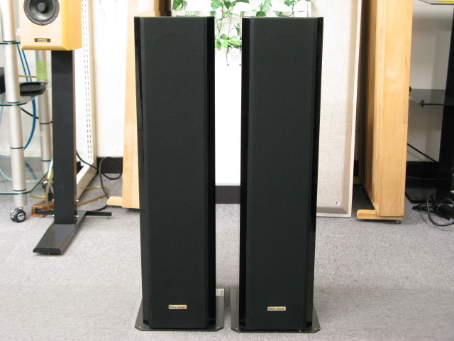 Acustik-Lab 3wayトールボーイ型スピーカー Bolero Grande