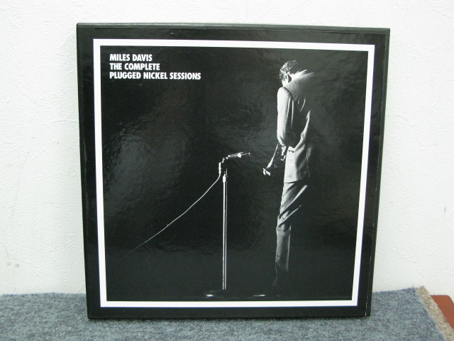 Miles Davis Plugged Nickel LP10枚組箱入新同品家電 季節、空調家電