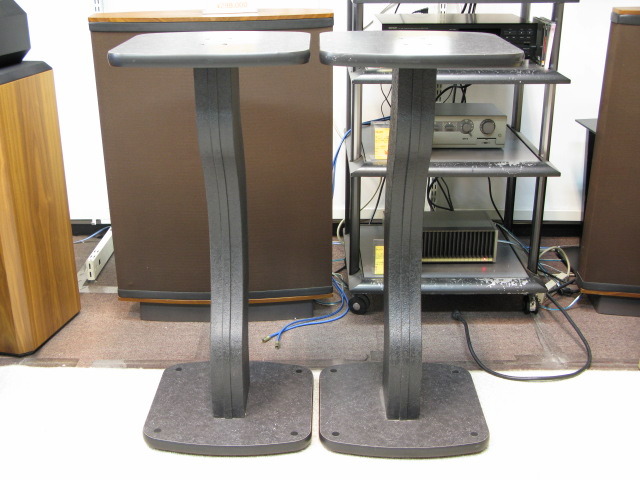 MIDDLE ATLANTIC EC-SPK36 スピーカースタンド　美品 c.jpg