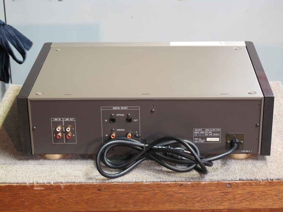 SONY ソニー DTC-77ES DATデッキ 4ヘッド録音同時モニター可能 現状品
