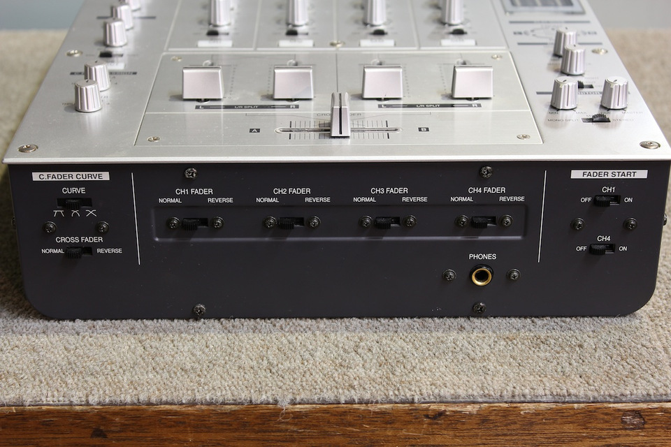 【中古】 TECHNICS DJミキサー 4チャンネル SH-MZ1200 中古】 TECHNICS DJミキサー 4チャンネル SH-MZ1200 中古