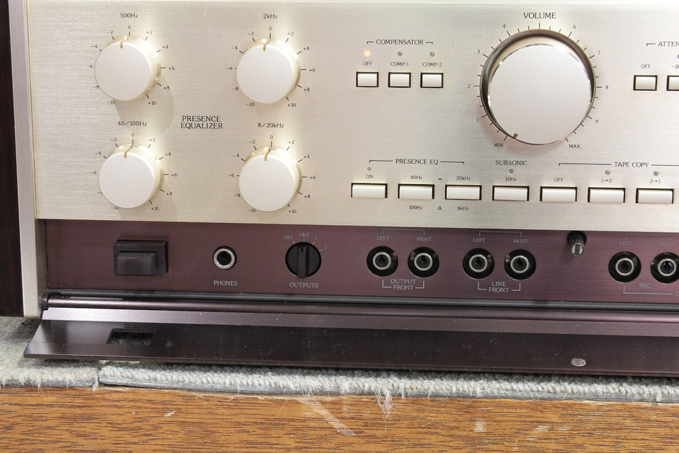 C-200V Accuphase - HiFi-Do McIntosh/JBL/audio-technica/Jeff
