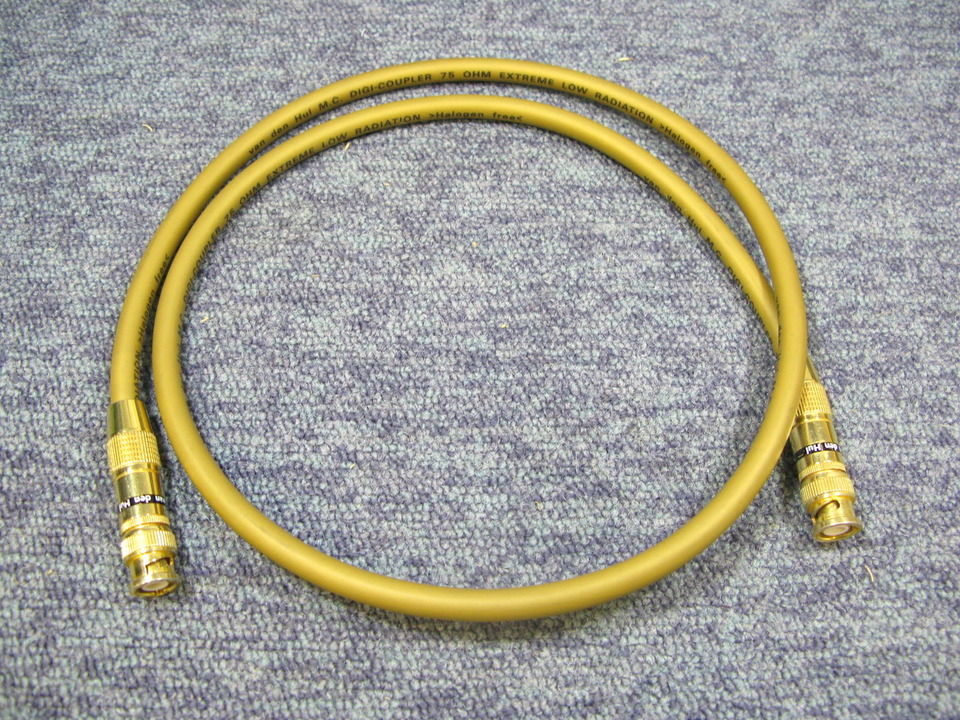 バンデンハルvan den Hul 75 Ωデジタルケーブル