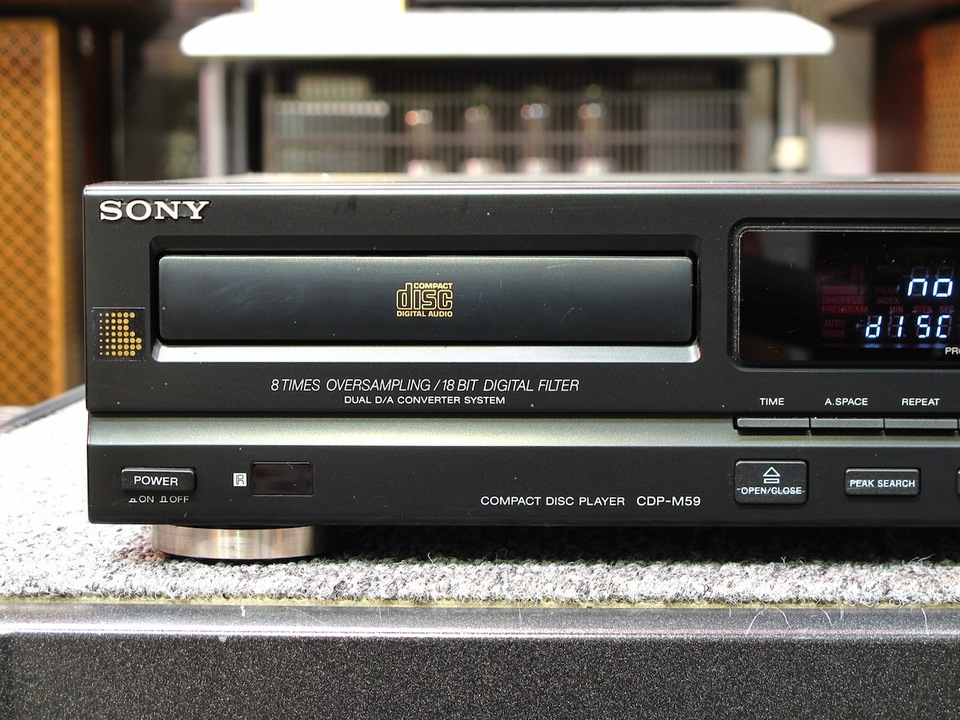 ☆SONY CDP-M59 CDプレーヤー。￥24,800動作良好キズ多い。
