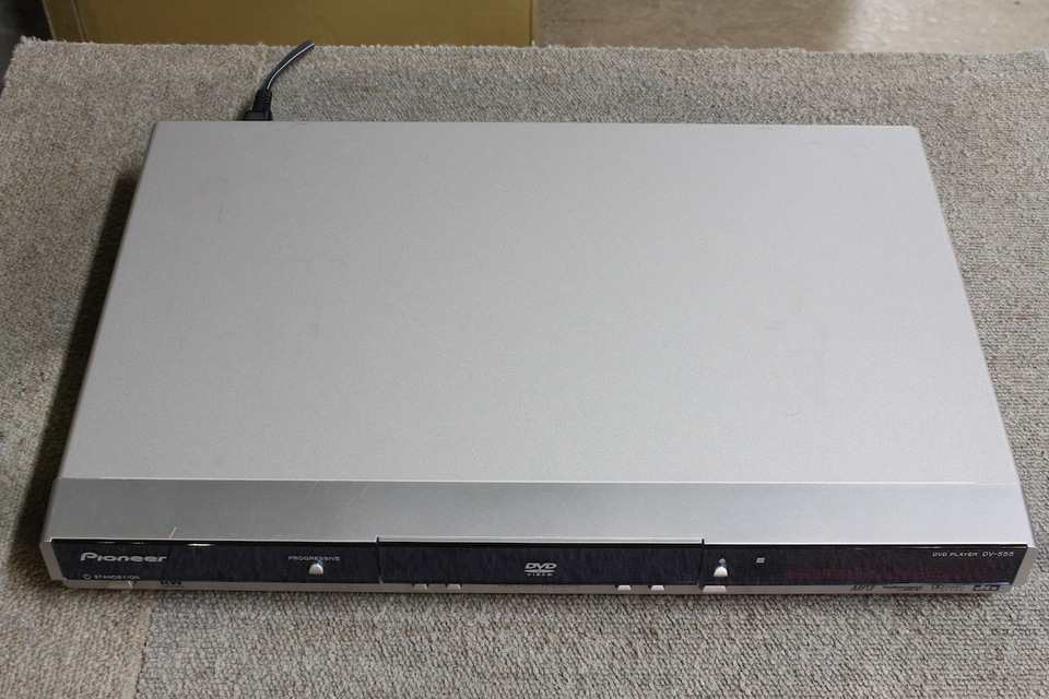 【中古品】Pioneer DV-555 プログレッシブ機能搭載DVDプレーヤー(中古品) Pioneer DV-555 プログレッシブ機能搭載DVDプレーヤー 中古Pioneer DV