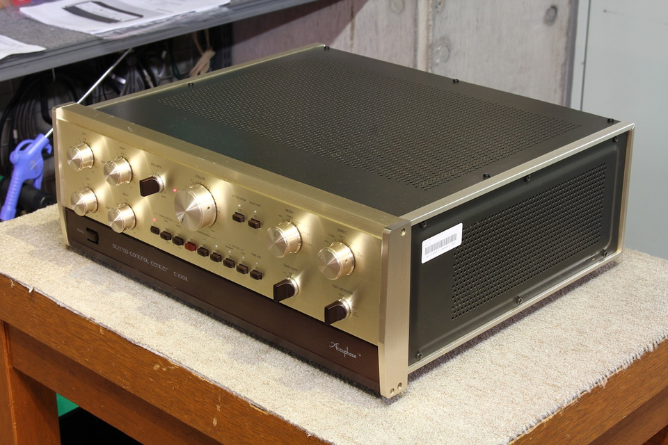 Accuphase アキュフェーズ/コントロールアンプ/C-200X/H07365/ピュアオーディオ/Bランク/75【中古】 Accuphase アキュフェーズ C-200X コントロールアンプ / 札幌の