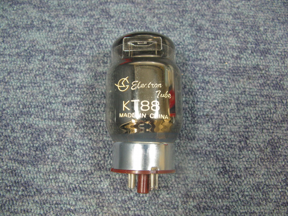 中国製 KT 88 新品未使用 2本セット ① □ 中国製 KT88 2本 (未使用品) □