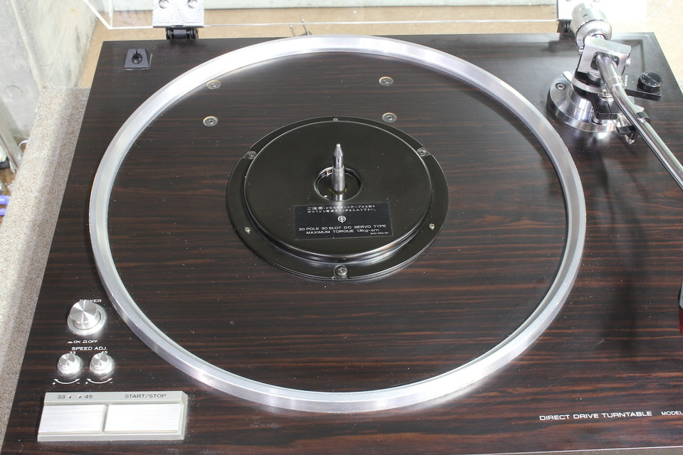 TRIO　レコードプレーヤー　KP-7600 TRIO KP-7600の仕様 トリオ
