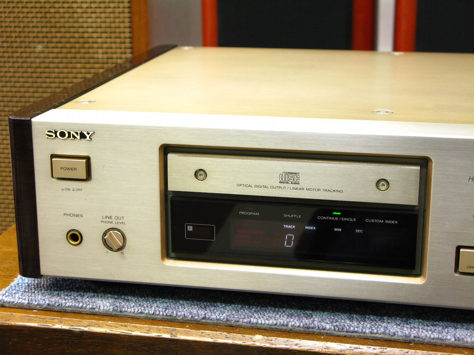 SONY CDプレーヤー CDP-X77ES 現状品通電済だけ　動作未確認 Yahoo!オークション - 「sony cdp-x77es」オーディオ機器の落札相場