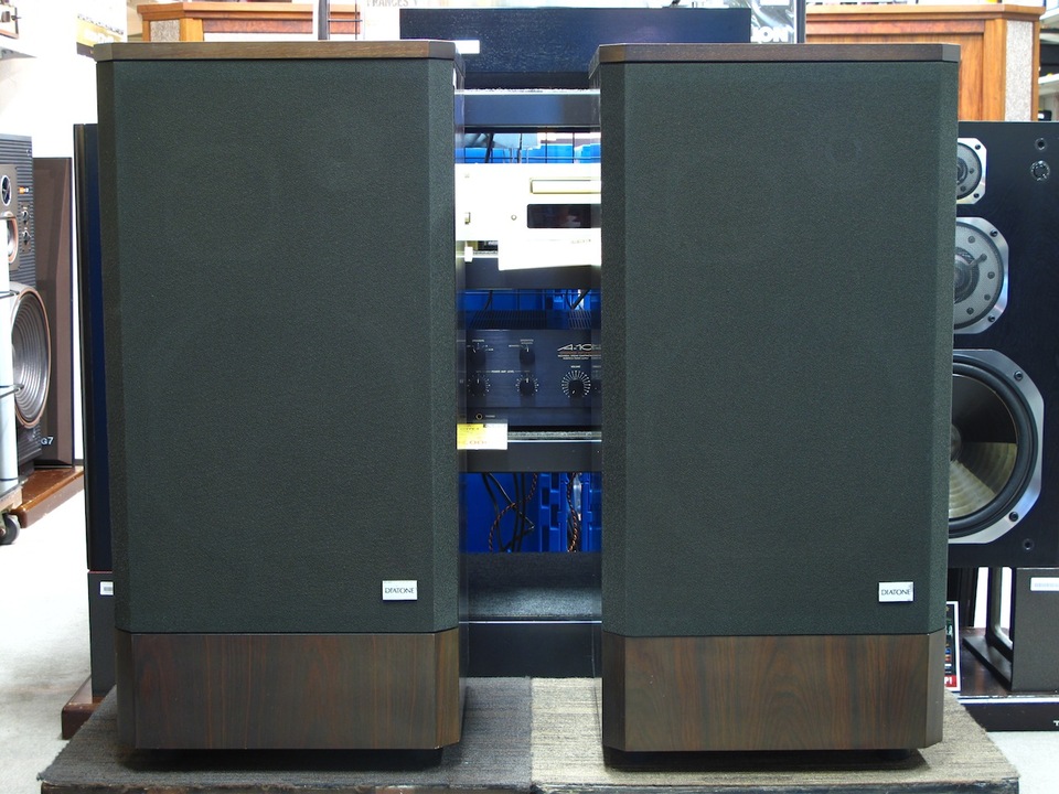 DS-50CS のエンクロジャーのみ 未開封 別投稿30cmウーフアーもお願い