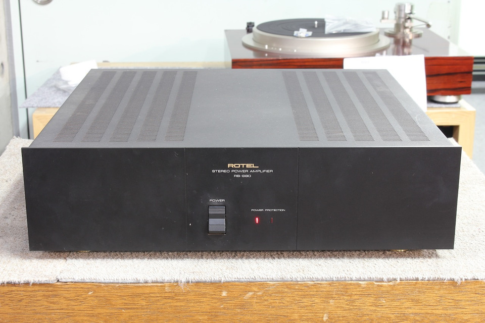 ROTEL RB-880 パワーアンプ 中古 Y8344789