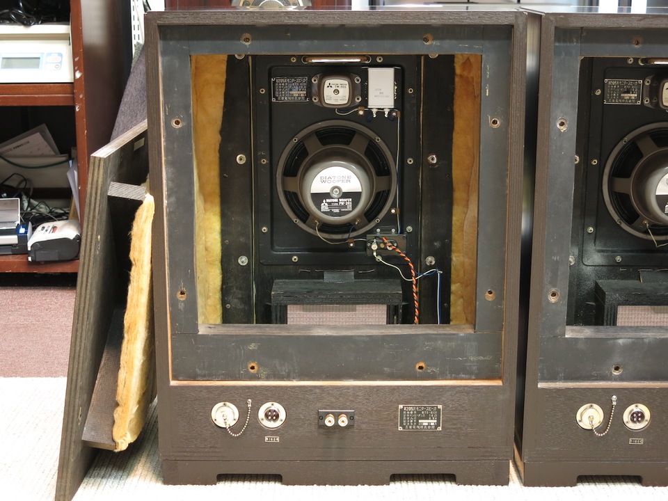 ☆DIATONE R205型(2S-208) モニタースピーカー 放送局仕様 2ウェイ