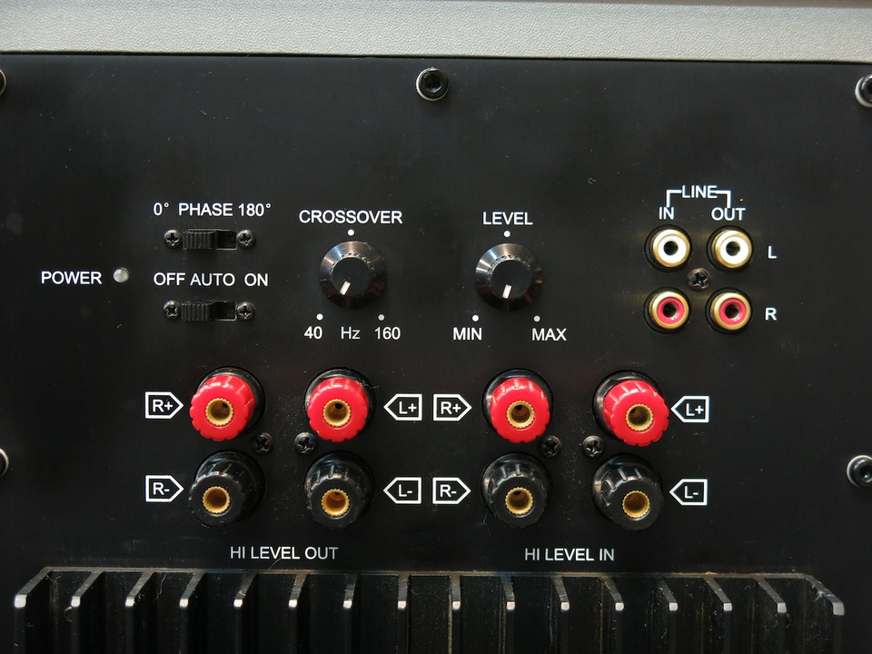 【美品・動作良好】AAD E-8SUB サブウーファー ADAM Professional Audio Subシリーズ サブウーファーSub8新品在庫状況
