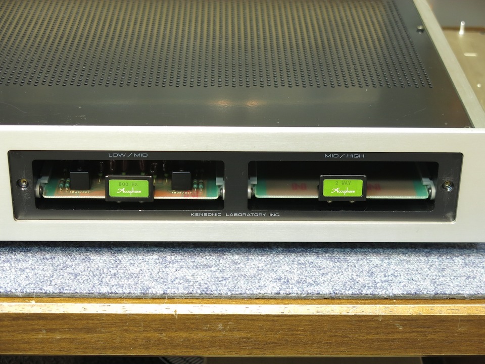 F-5 Accuphase - 中古オーディオ 高価買取・販売 ハイファイ堂