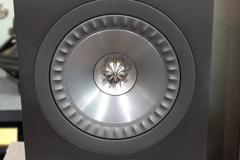 KEF Q300(version up)ローズウッド　美品 Q300 Version up KEF - 中古オーディオ 高価買取・販売 ハイファイ堂