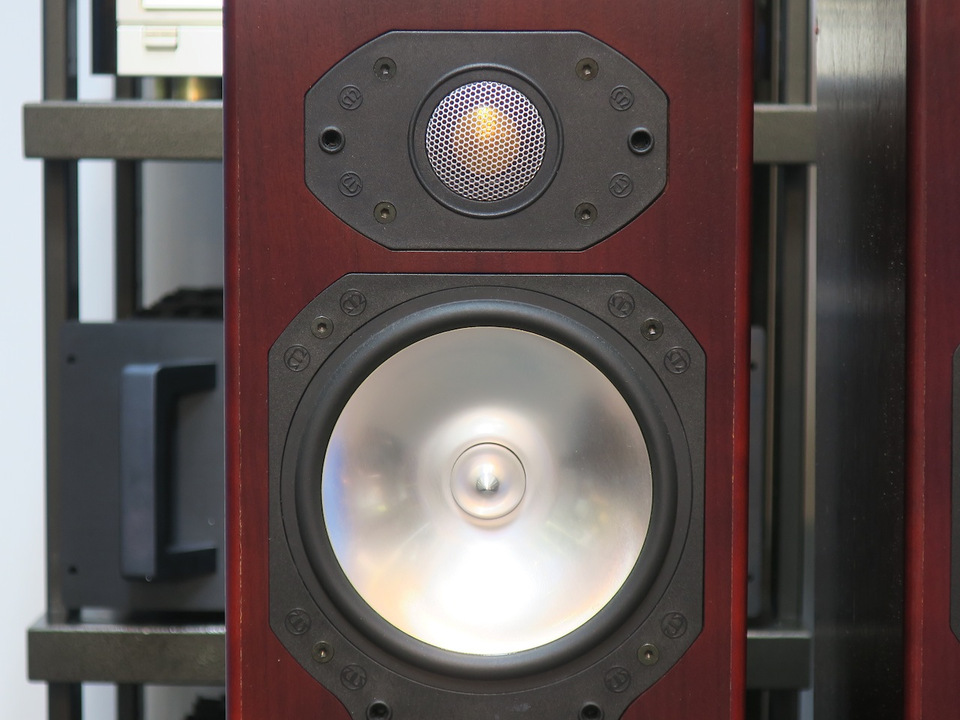 MONITOR AUDIOスピーカーSilver Studio 8 イギリス製 お奨め品 MONITOR AUDIO Silver Studio8