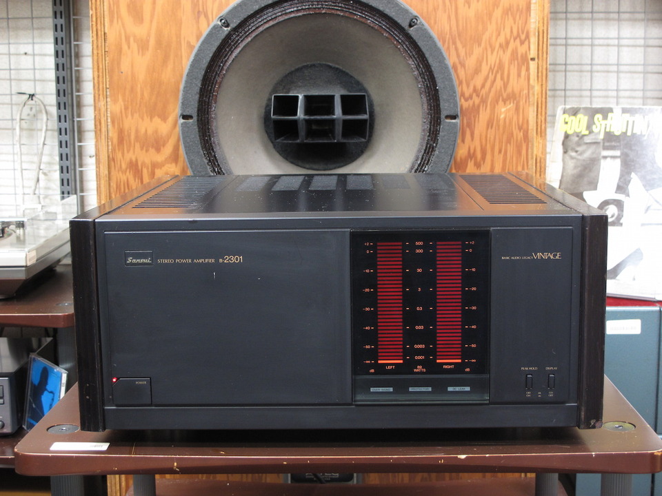 ジャンク品【SANSUI】B-2301 ステレオパワーアンプ ヴィンテージ 