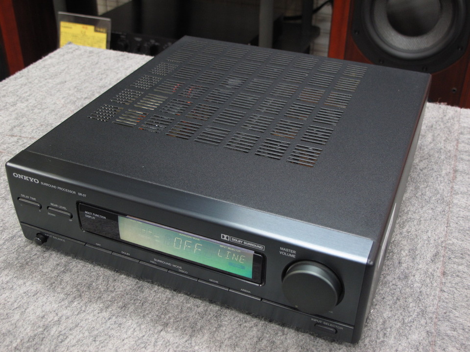ONKYO FMチューナー・アンプ R-07 + サラウンドプロセッサSR-07 ONKYO FMチューナー・アンプ R-07 + サラウンドプロセッサSR-07