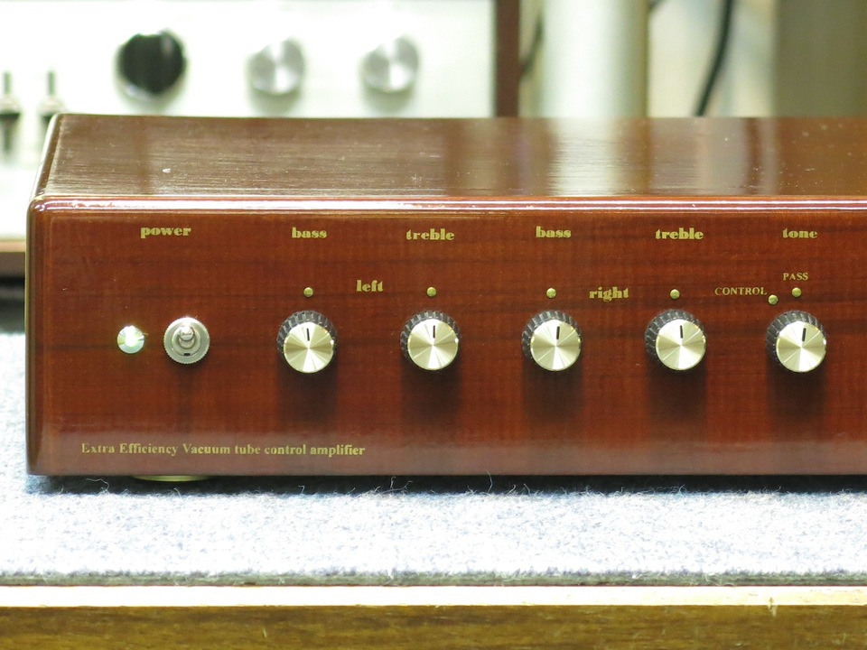 Extra Efficiency Vacuum Tube Control Amplifier KTA