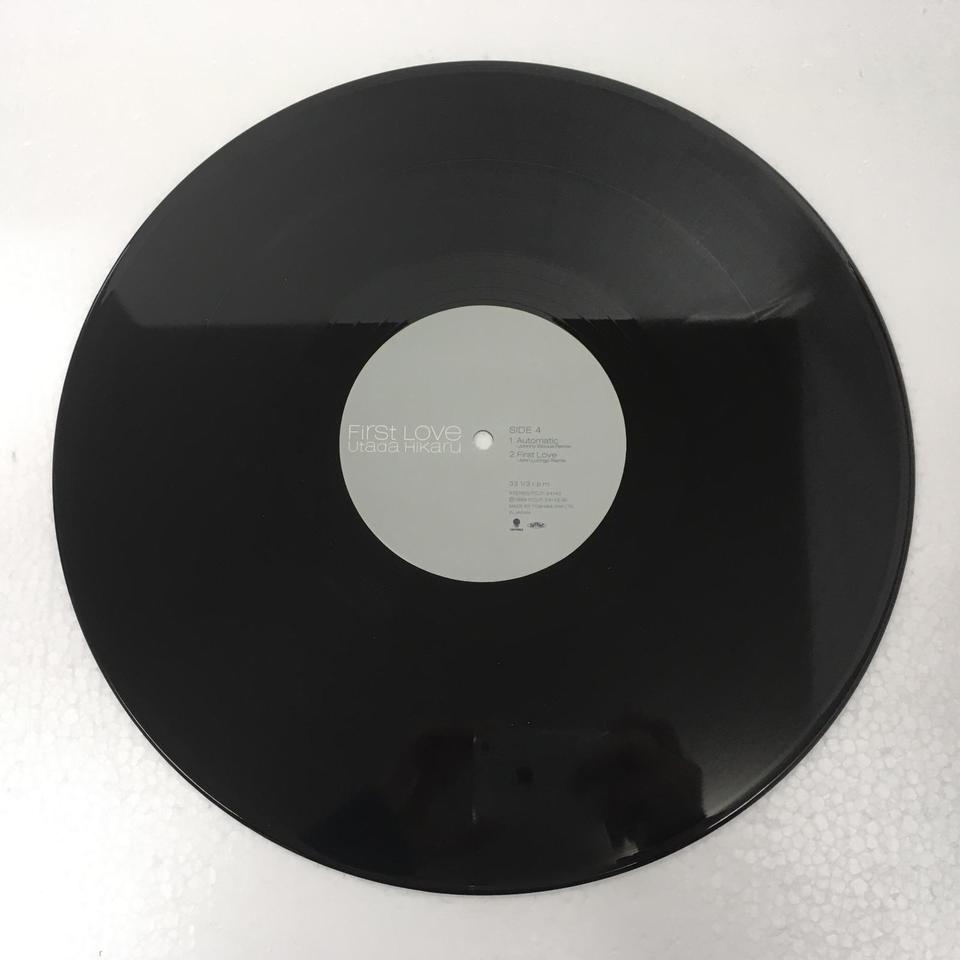 FIRST LOVE/宇多田ヒカル 宇多田ヒカル - 中古オーディオ 高価買取