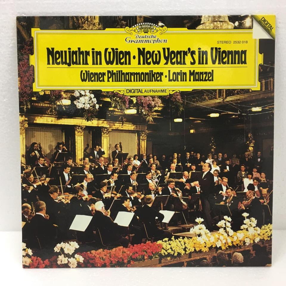 NEW YEAR'S IN VIENNA/LORIN MAAZEL シュトラウス - 中古