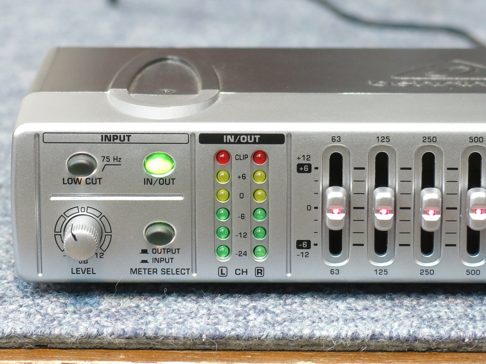BEHRINGER MINIFBQ FBQ800 グラフィックイコライザー（FBQ800