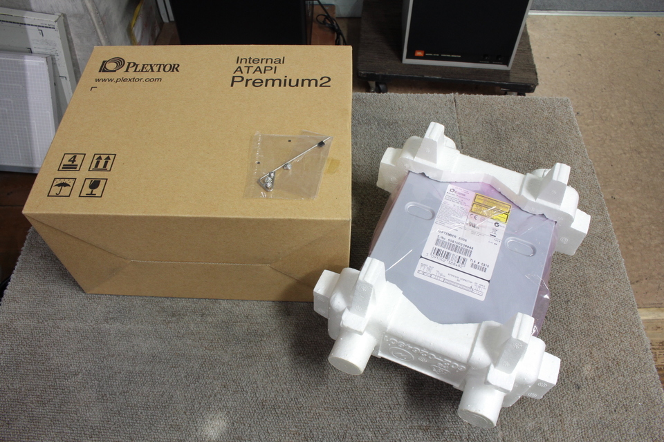 PLEXTOR Premium2 CDドライブ 中古 Yahoo!オークション -「plextor premium 2」の落札相場・落札価格