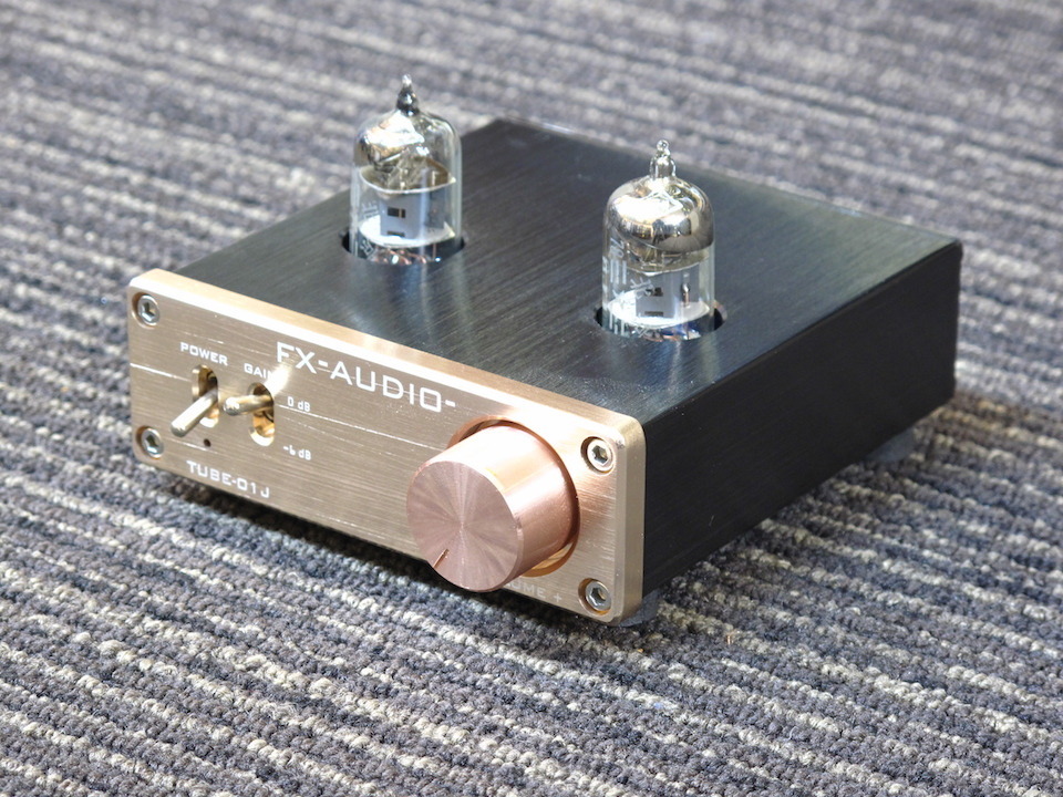 美品　fx-audio TUBE-01J Fx-Audio Tube-01J Black Tube Preamp Amplifier w/Adapter 100-240V
