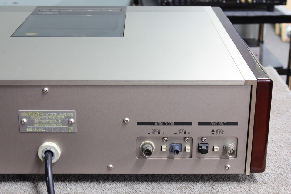 ラジオ・コンポ Victor DC-1000 COMPACT DISC STEREO ラジオ・コンポ Victor DC-1000 COMPACT DISC STEREO Yahoo