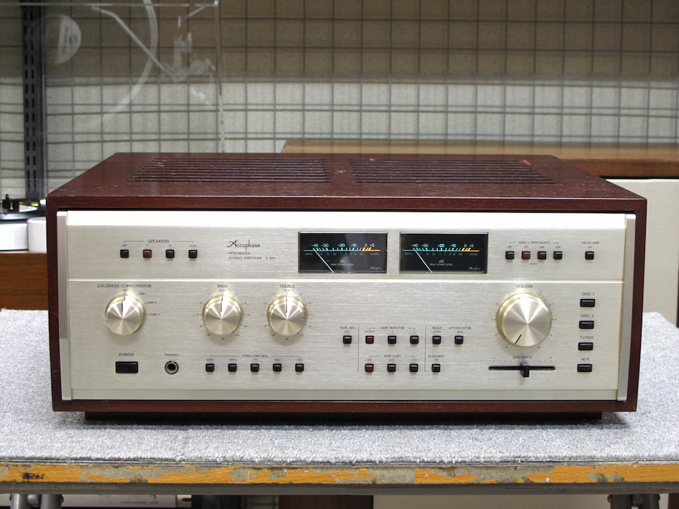 E-303 Accuphase - 中古オーディオ 高価買取・販売 ハイファイ堂