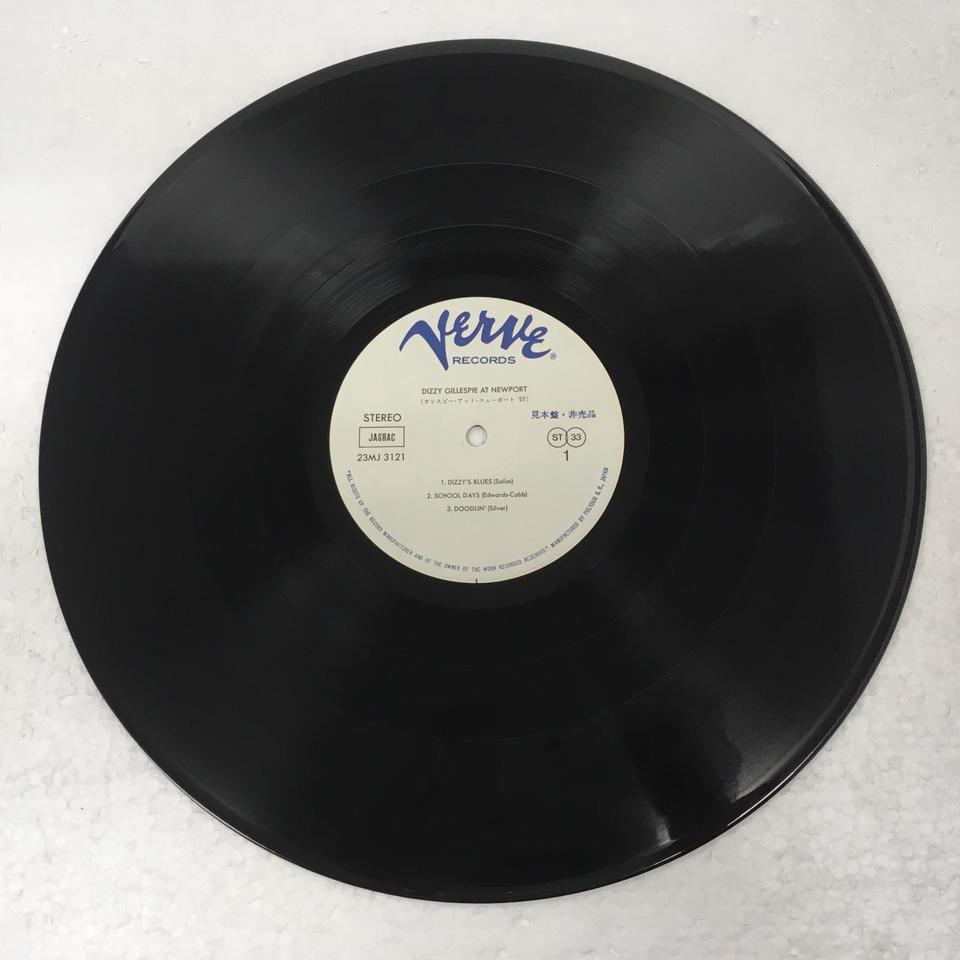 DIZZY GILLESPIE AT NEWPORT DIZZY GILLESPIE - 中古オーディオ 高価