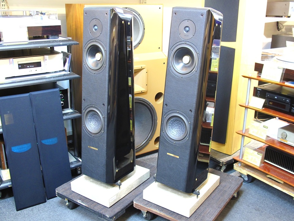 1つ！Sonus Faber（ソナス・ファベール） Grand Piano Sonus Faber Grand Piano Home surround speaker system | Sound & Vision
